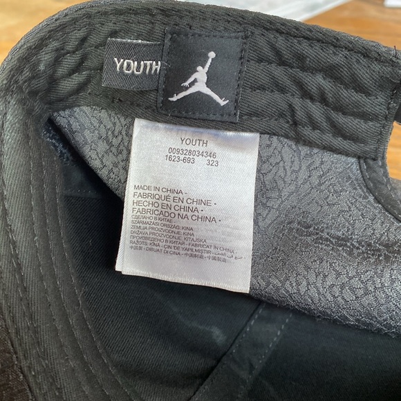 Jordan Jump SnapBack - Picture 2 of 3